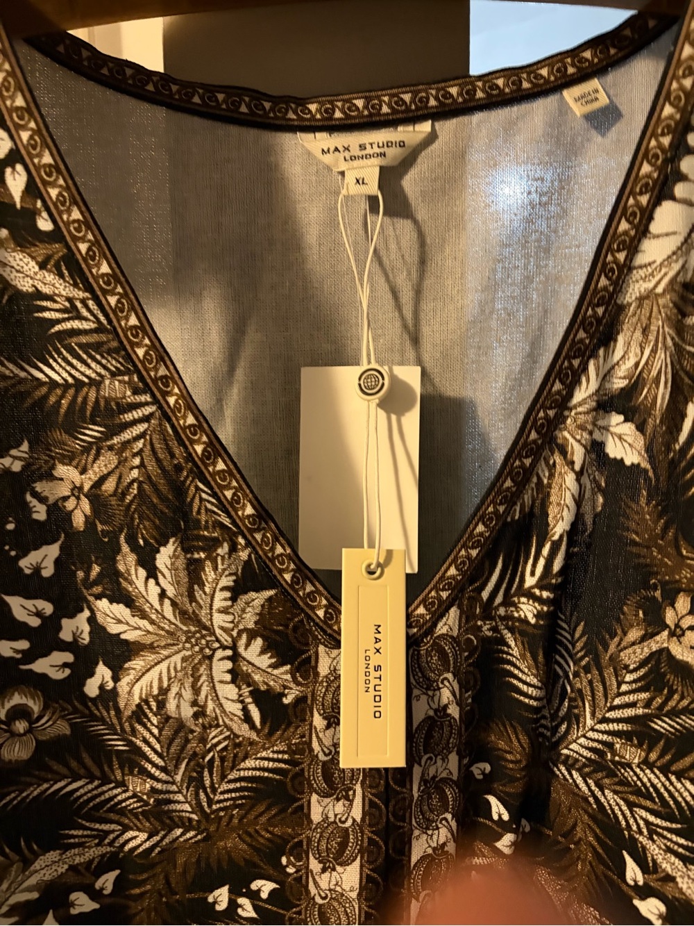 Max Studio Border Print Black Maxi Dress with Gold Botanical Motif size xl BOHO - Picture 8 of 8